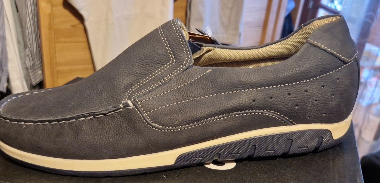 Sapatos novos couro n 46 França