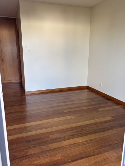 Arrendo apartamento T 4