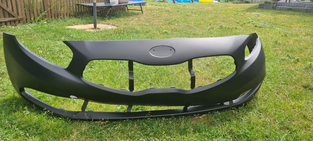 Zderzak przed KIA Ceed