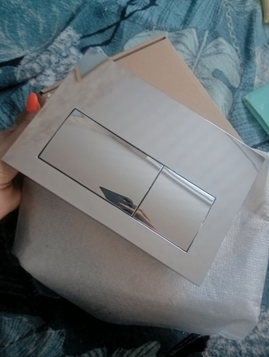 Przycisk do  stelaża