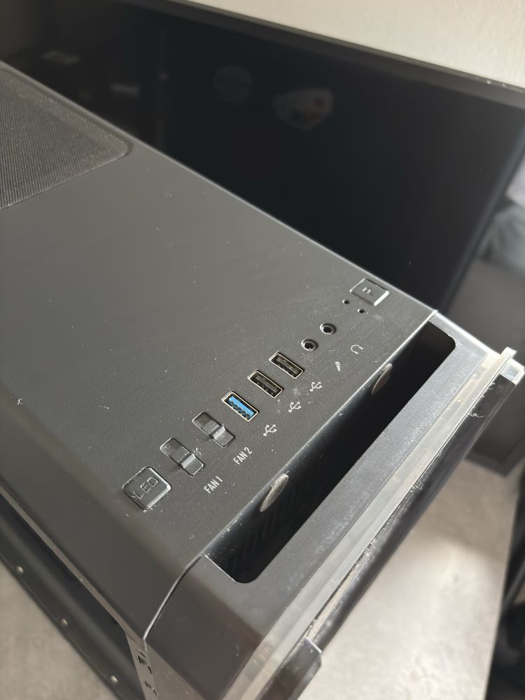 Computador Gamer TORRE, com PERIFÉRICOS incluidos!! (NEGOCIÁVEL!!)