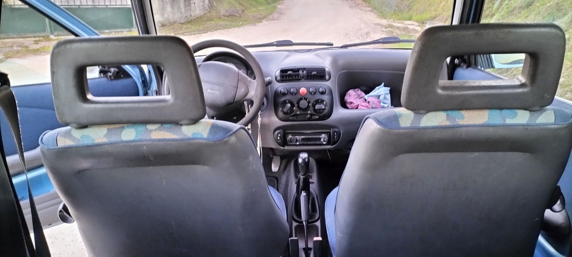 Fiat seicento          .