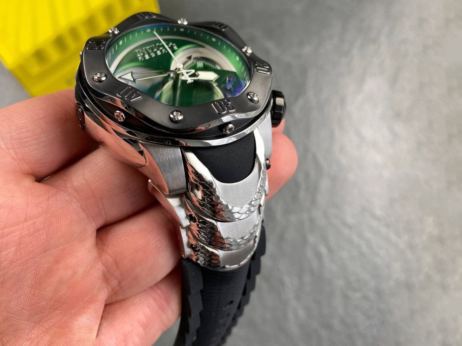 Мужские часы Invicta 36329 Reserve Kraken Swiss 54 mm. 200 MT.