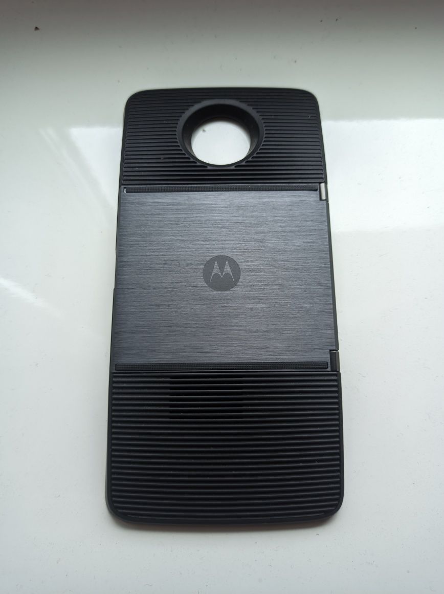 Motorola Moto mod + Motorola Z3 (не раб.)при покупке всех модов беспла