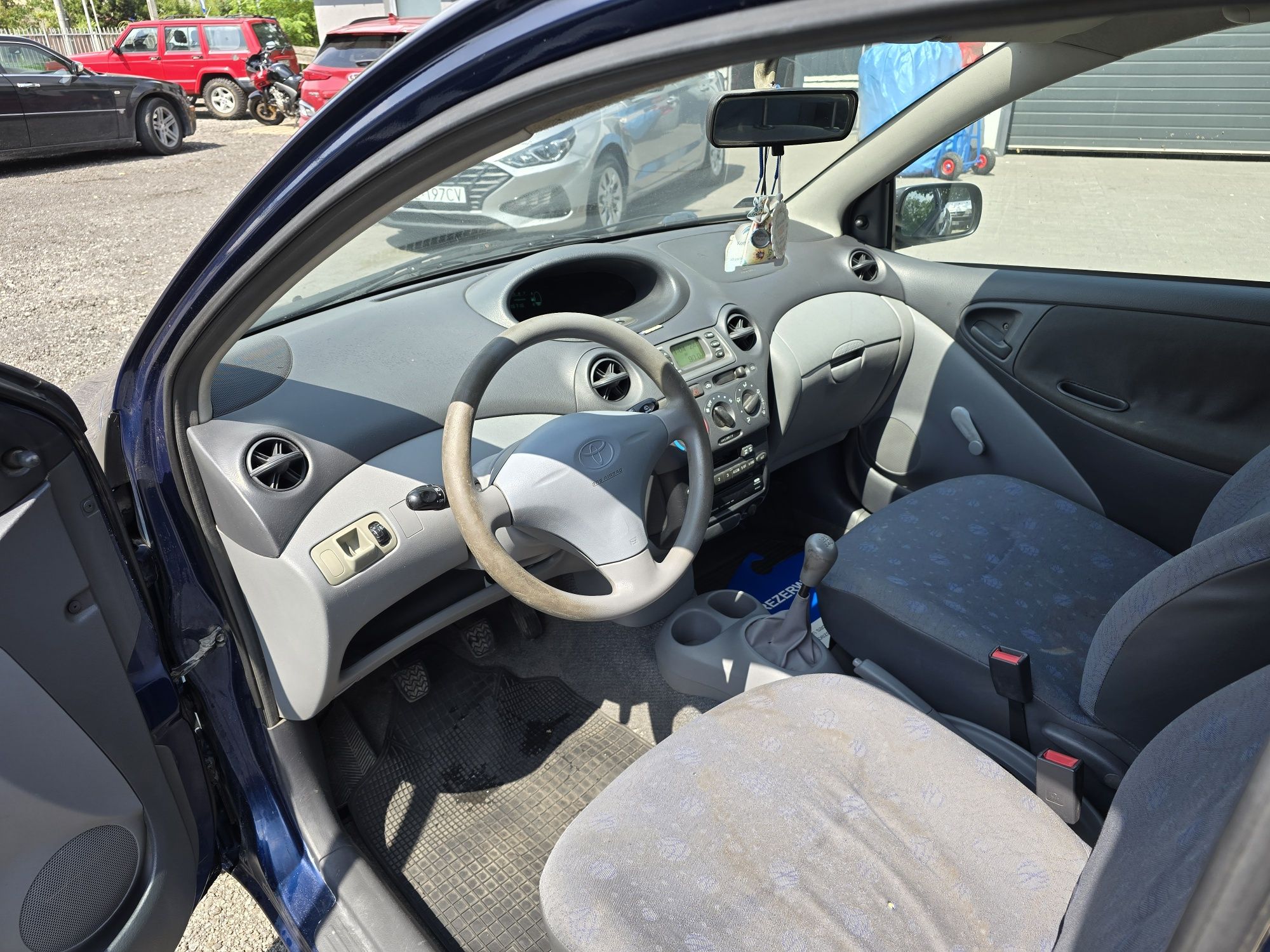 Toyota Yaris 1.0 Benzyna Wspomaganie Tanio Sprawny !
