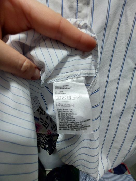 Bawełniana biała koszula w niebieskie paski