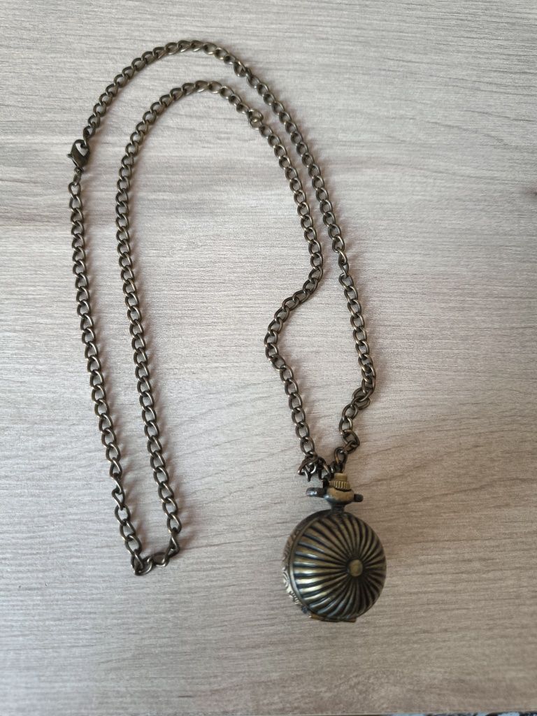 Zegarek kieszonkowy retro Quartz