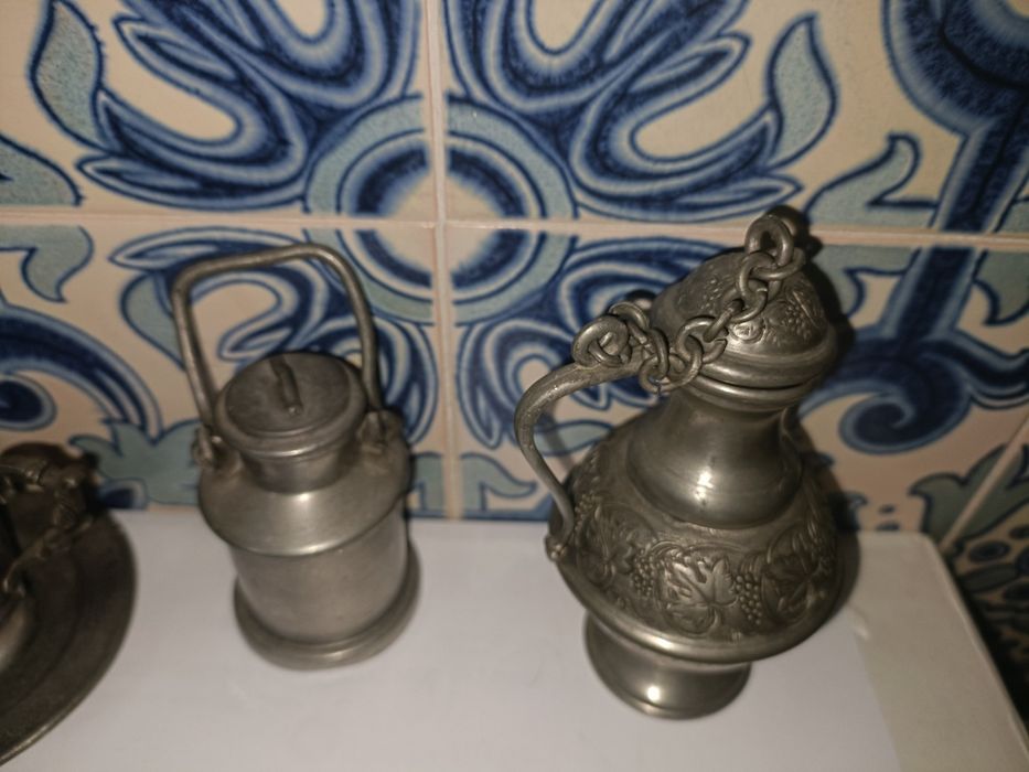 Diversas peças em estanho