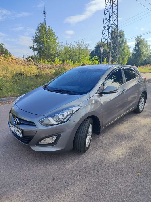 Продам Hundai i30 2013 (2014). Автомат, 1.6 л Дизель.