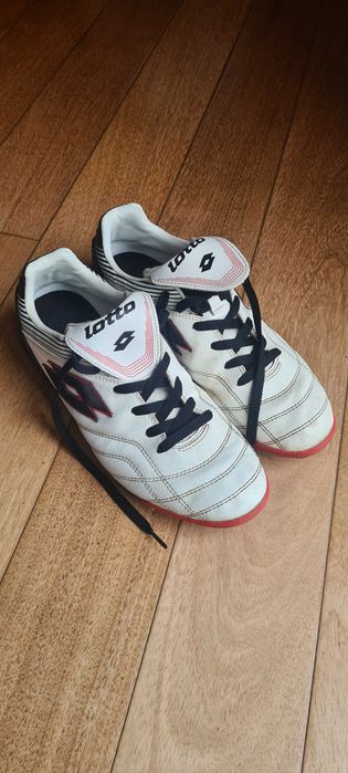 Buty do piłki nożnej