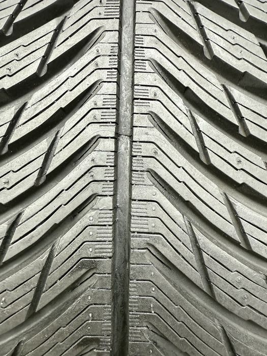 Зимові шини 245/50 R19 Michelin Pilot Alpin 5 RunFlat 4шт.