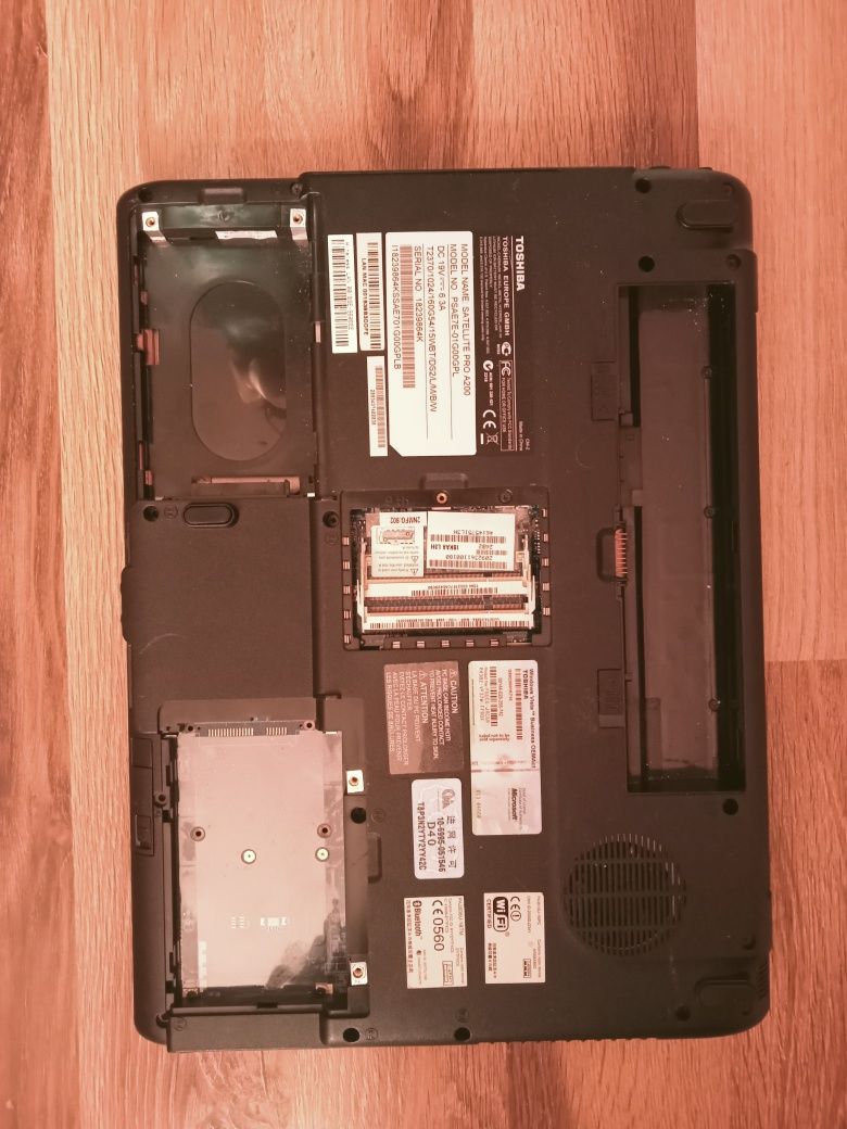 Witam Sprzedam części do laptopa Toshiba shiba