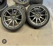 Jantes jr 11 R15 4x100 com pneu baixo perfil incorporado .
