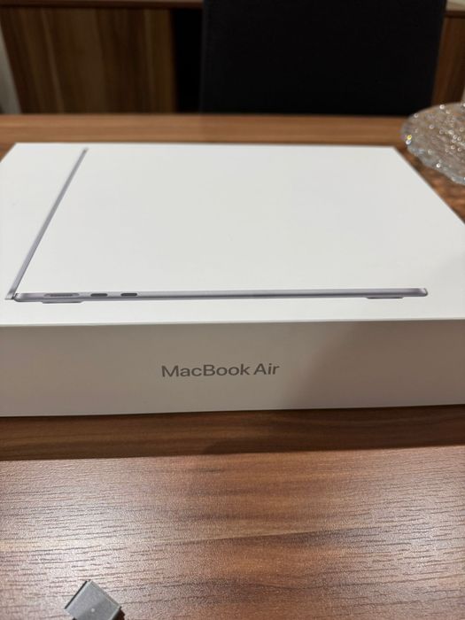 PC Macbook Air M2