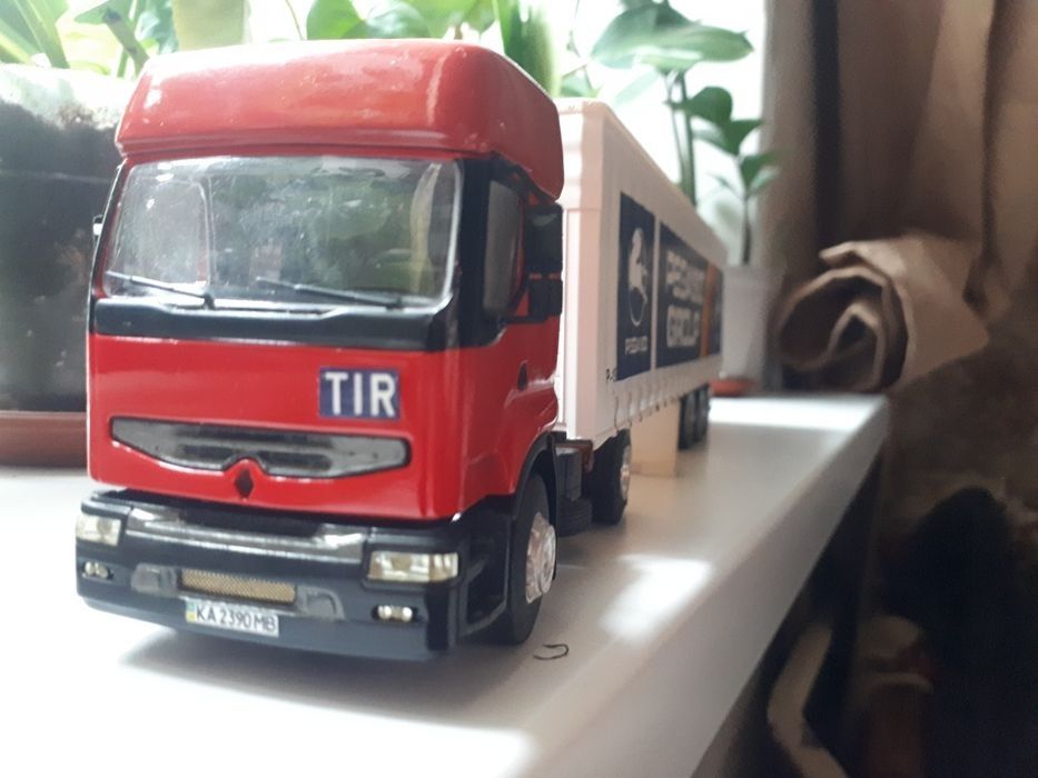 Масштабная модель Renault Eligor 1.43