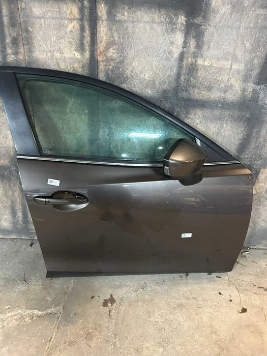 Mazda 3 Sedan BP Drzwi prawe przód