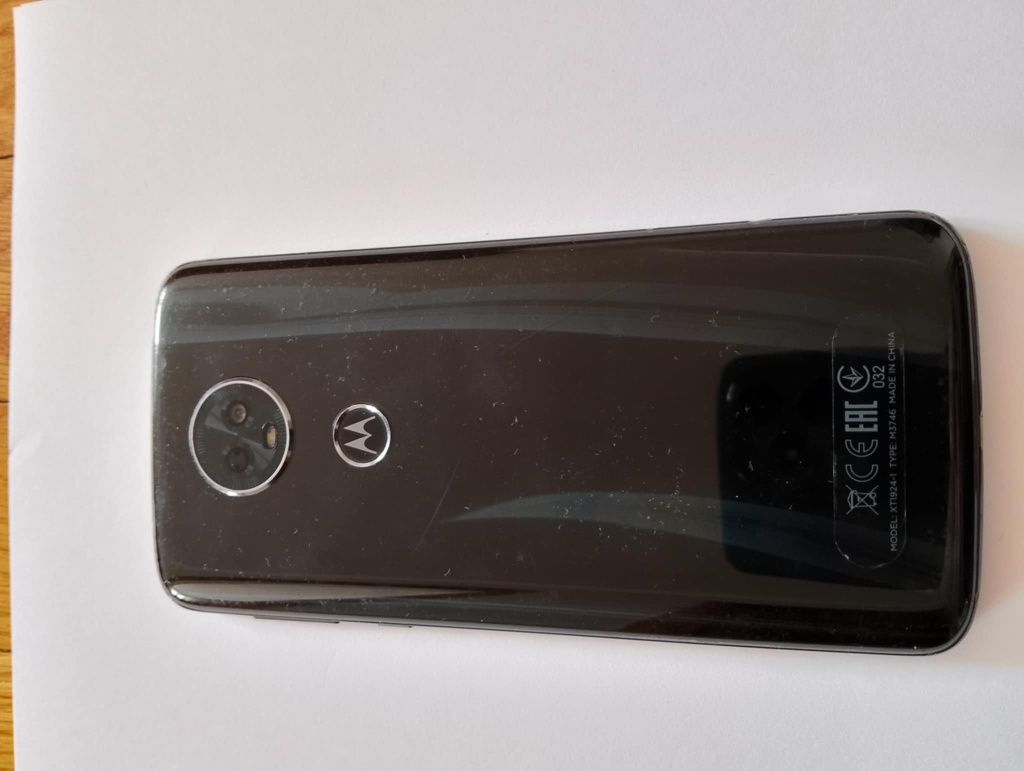 Motorola moto E5 Plus