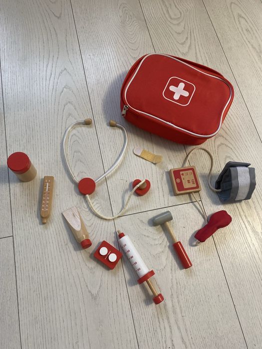 Zestaw do zabawy z drewna apteczka Playtive Lidl