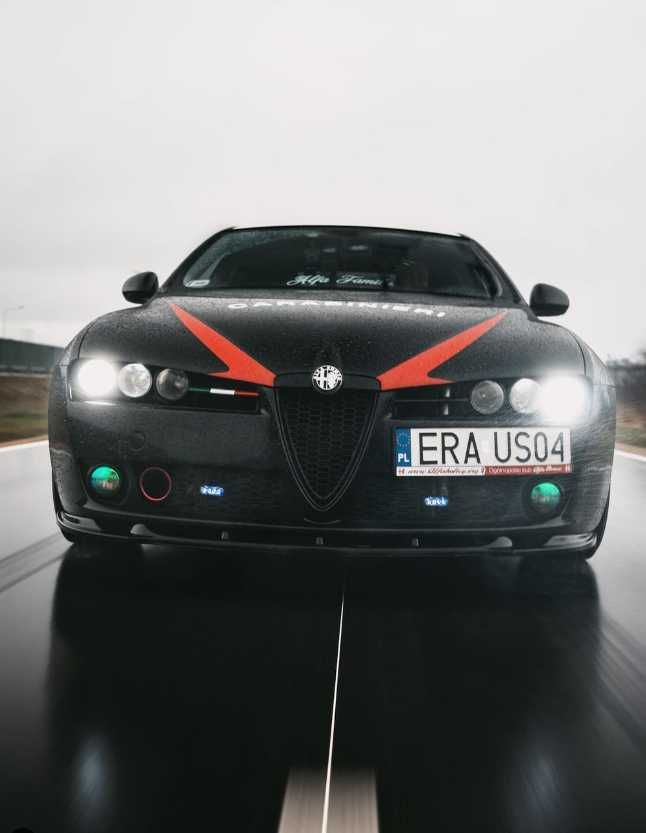 Grill/Atrapa Plaster miodu do Alfa Romeo 159 (custom scudetto)