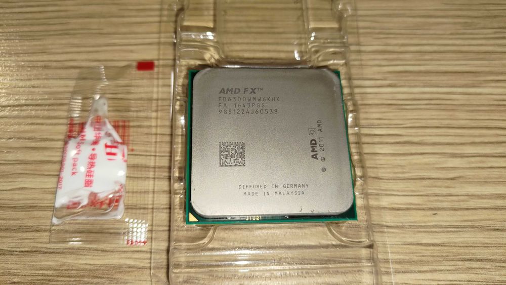 Процессор AMD FX 6300 6 ЯДЕР 3.5 ГГц  4.1 ГГц АМ3+ FD6300WMW6KHK