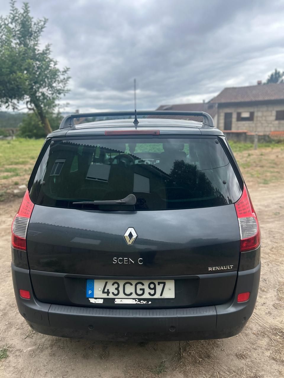 Vende-se carrinha