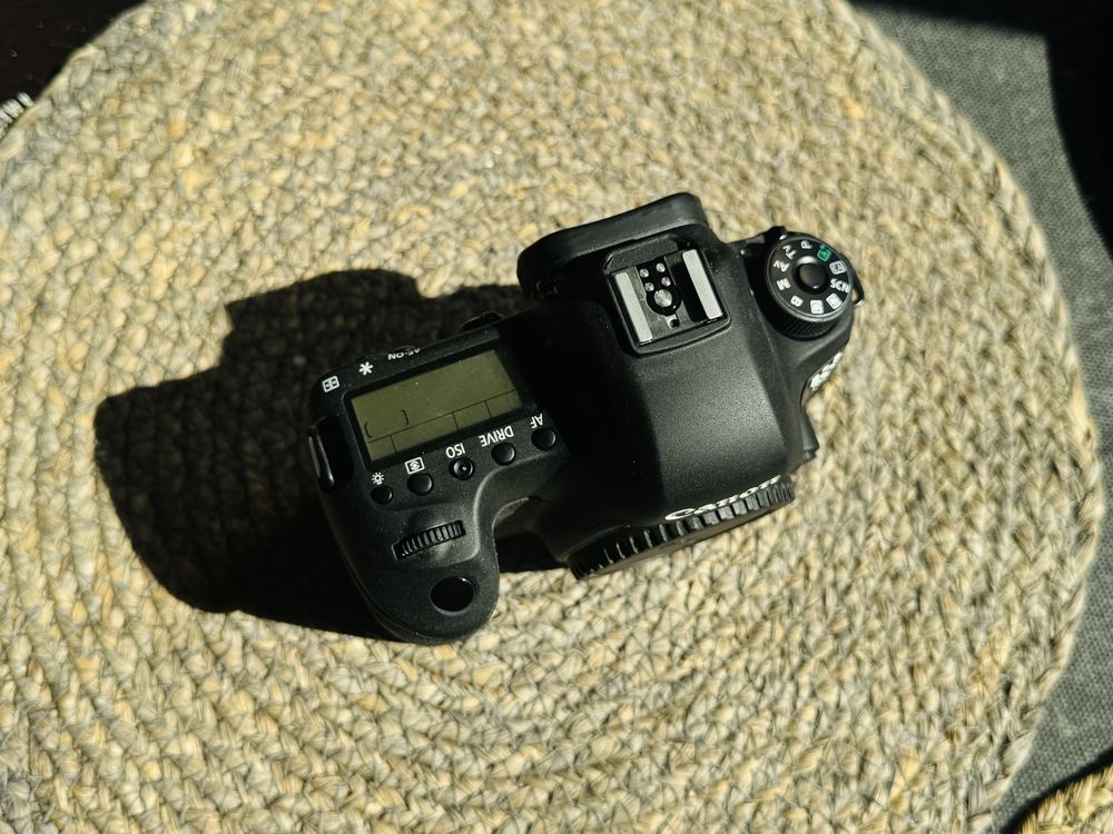 Canon EOS 6D + об’єктив 24-105mm