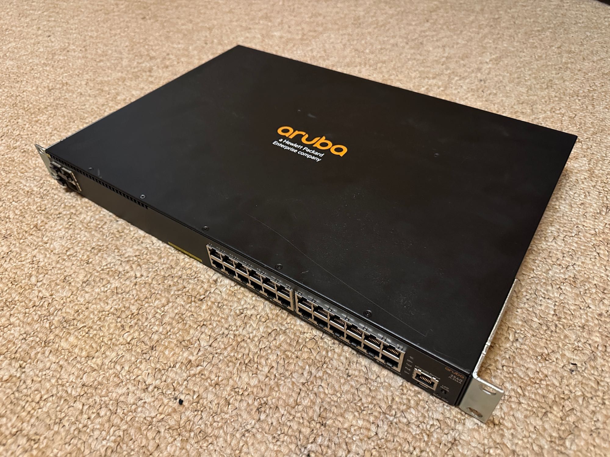 Switch HPE Aruba 2540 JL356A 24x RJ45 PoE+ 4x SFP+ 10GB