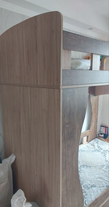 Продам 2х ярусну кровать