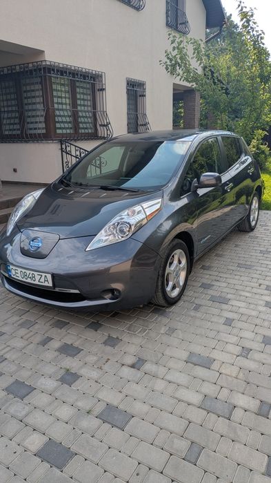 Nissan leaf  24квт 2013