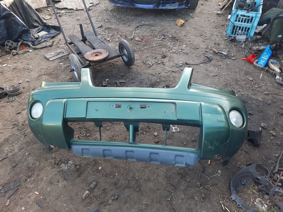 Продам бампер решётку Nissan X Trail T30