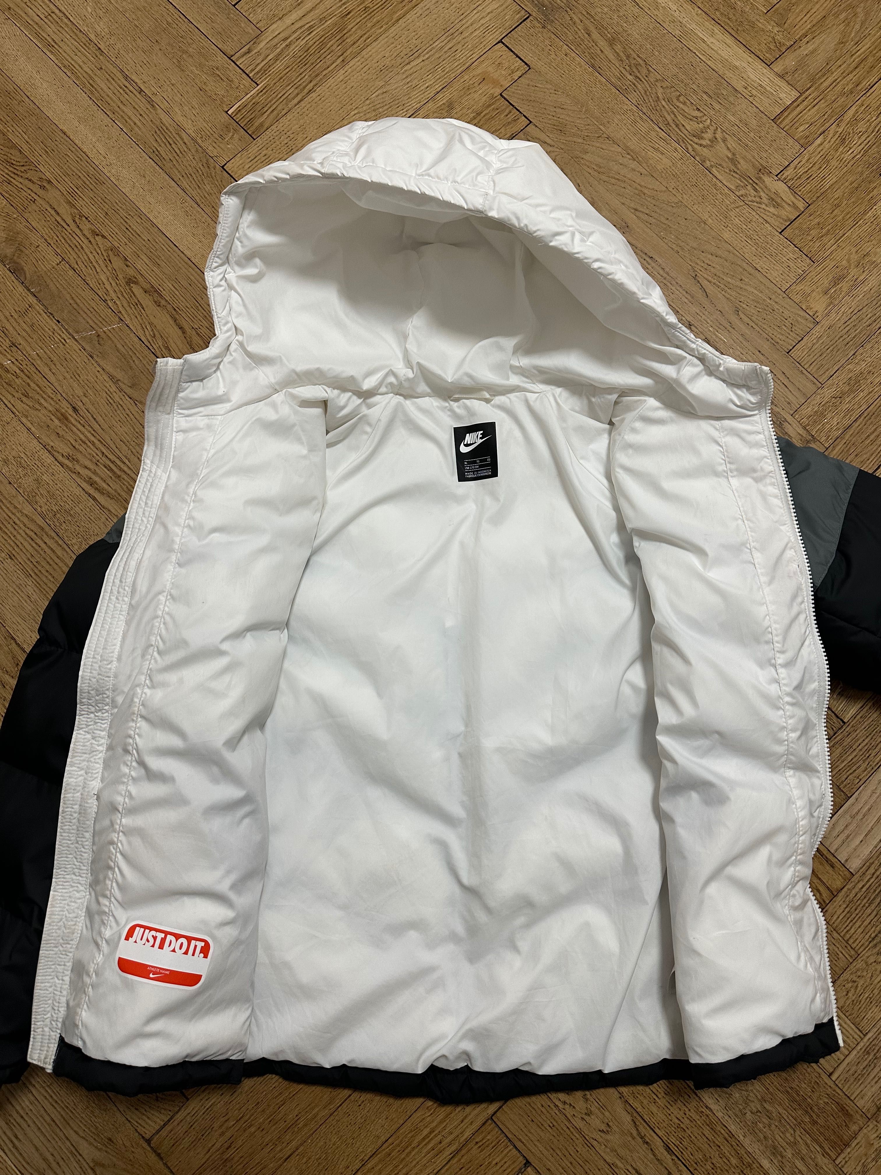 Пуховик Nike NSW XS размер