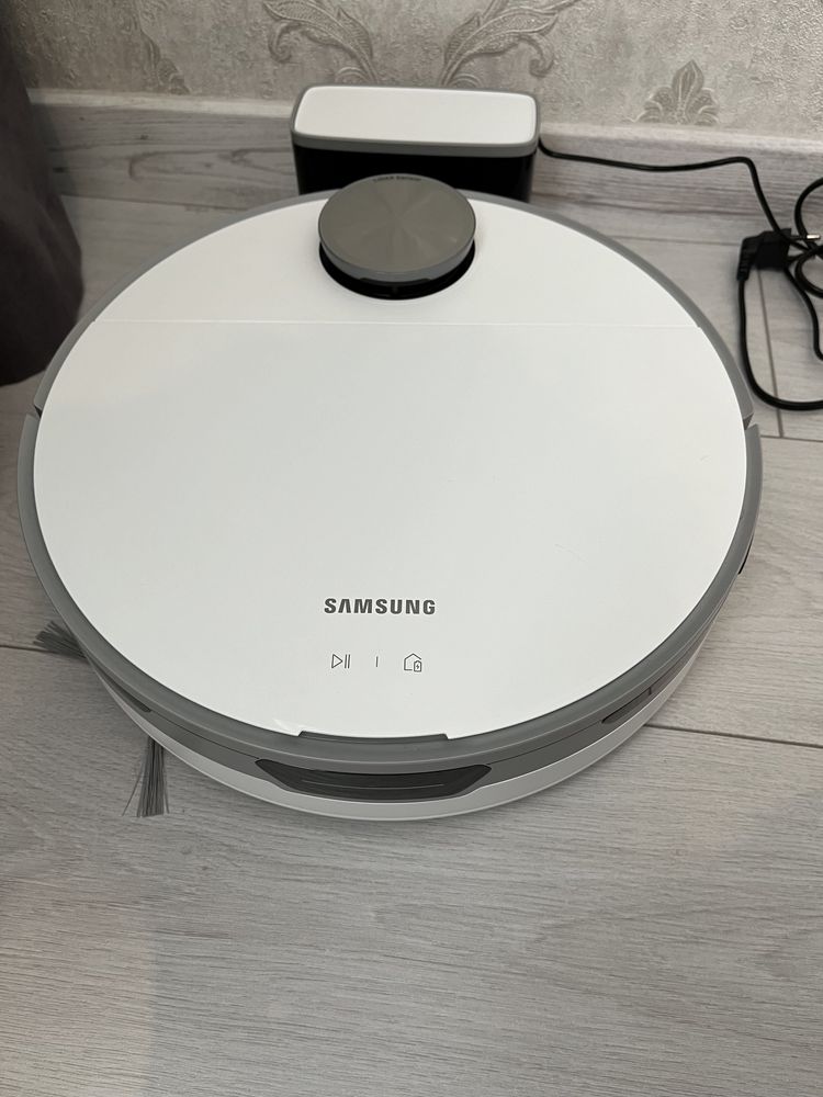 Робот пилосос Samsung VR30T80313W