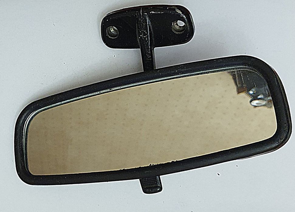 Дзеркало заднього виду