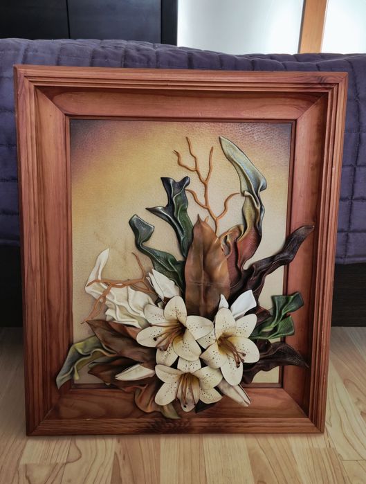 Obraz skórzany z kwiatami duży