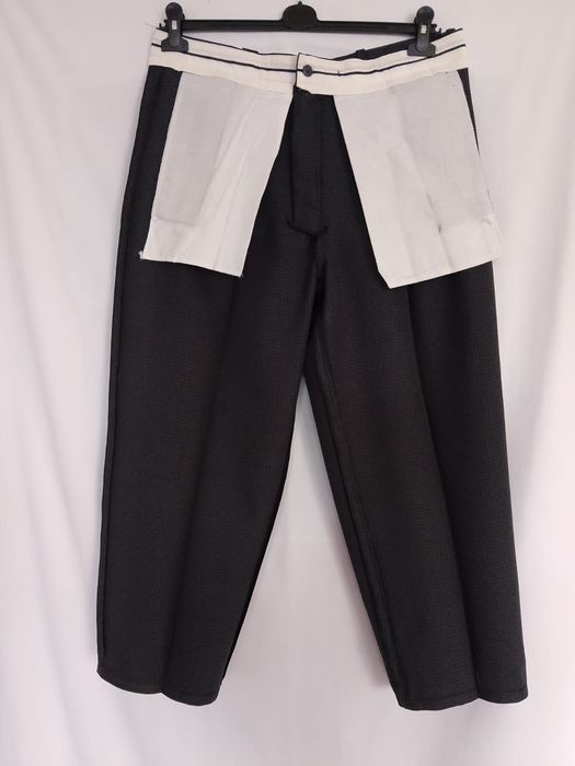 Nowe spodnie garniturowe roz 48