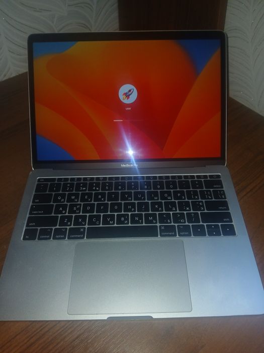 Ноутбук макбук Macbook pro 2017 1708 8/128