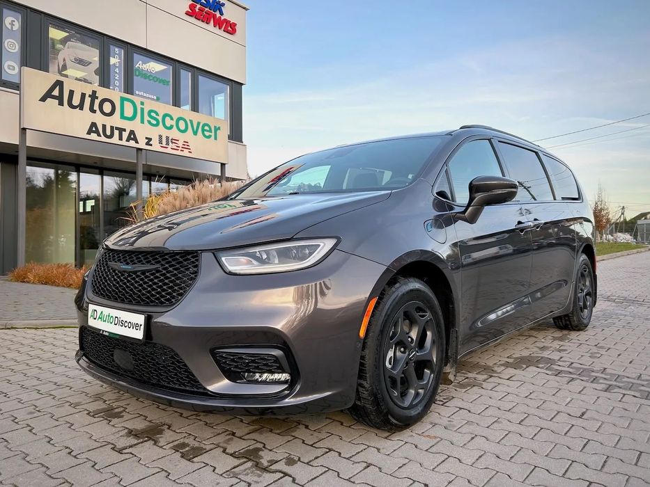 Chrysler Pacifica eHybrid MHEV Limited S /BEZWYPADKOWY /ACC /biLED /H-K /monitory /FV23%