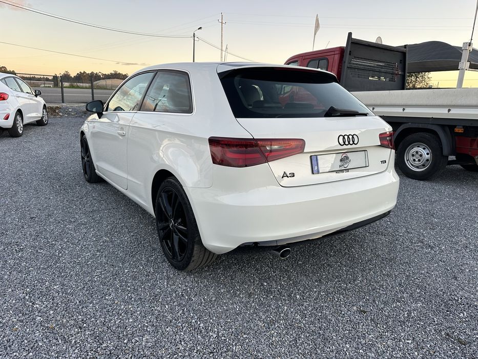 Audi A3 S-LINE Diesel Impecavel