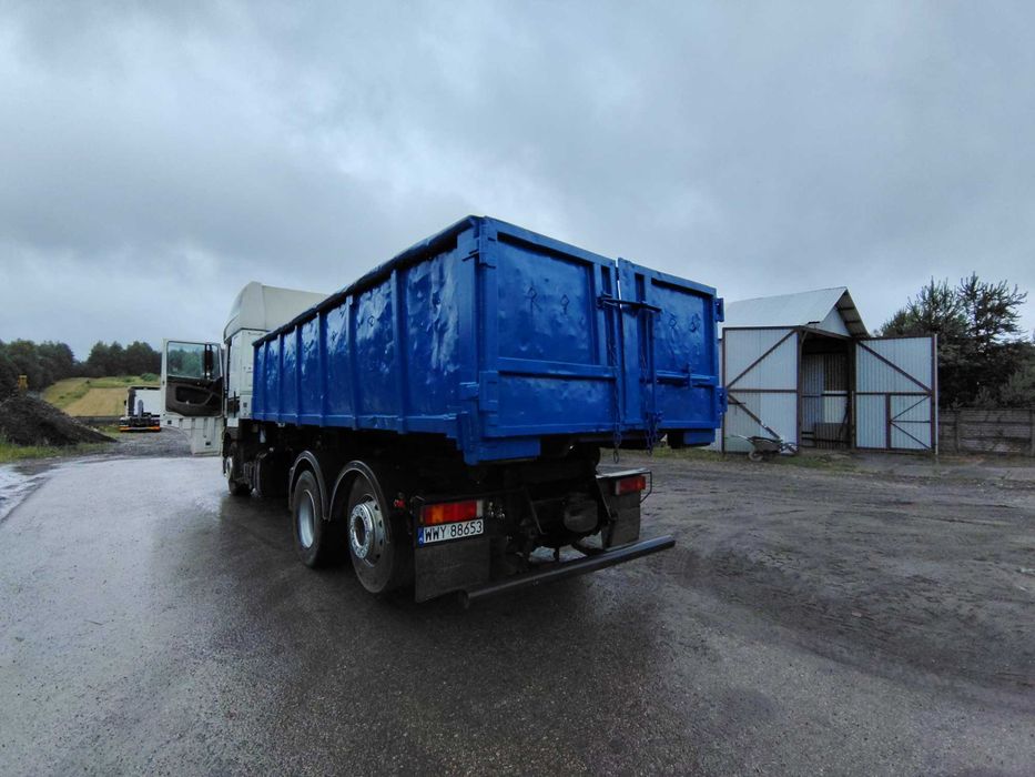 Kontener hakowy platforma Dostępny