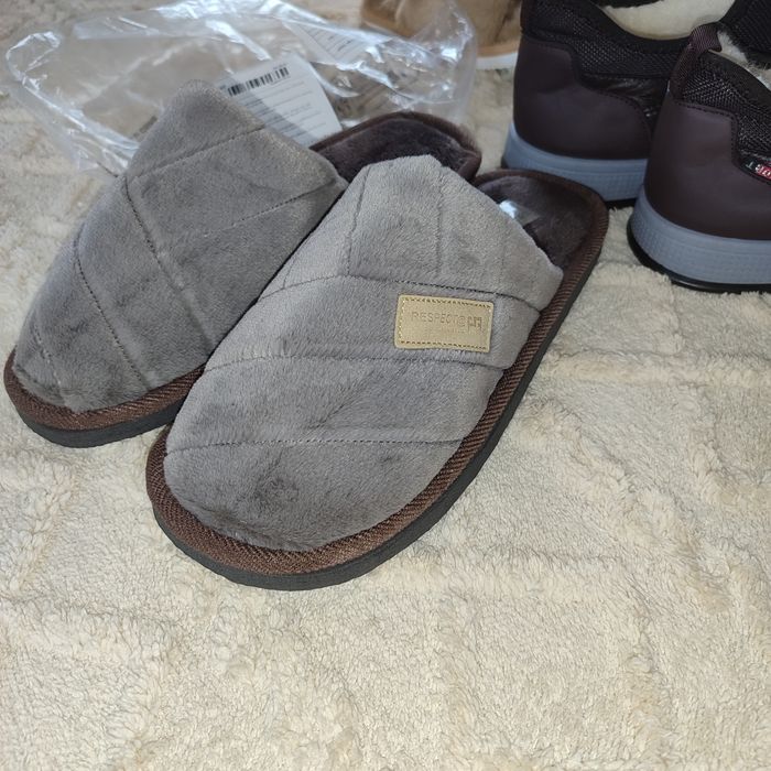 Капці кімнатні зимові  чоловічі 42 розміру