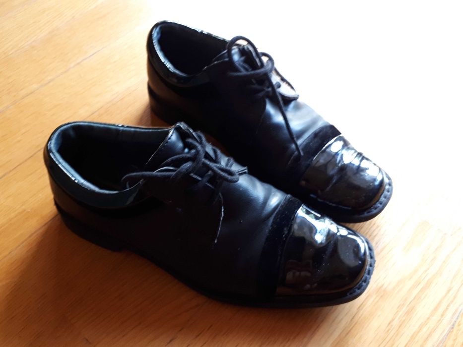 Eleganckie buty dla chłopca