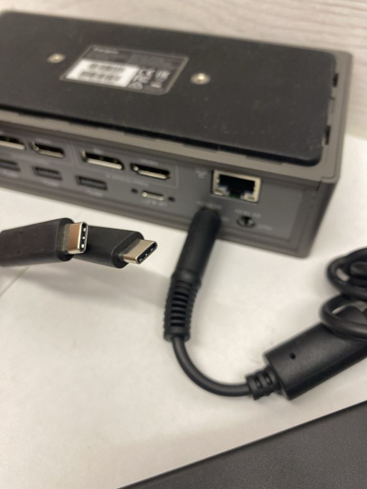 Док-станція Targus DOCK190EUZ USB-C / Thunderbolt 3 — комплектна