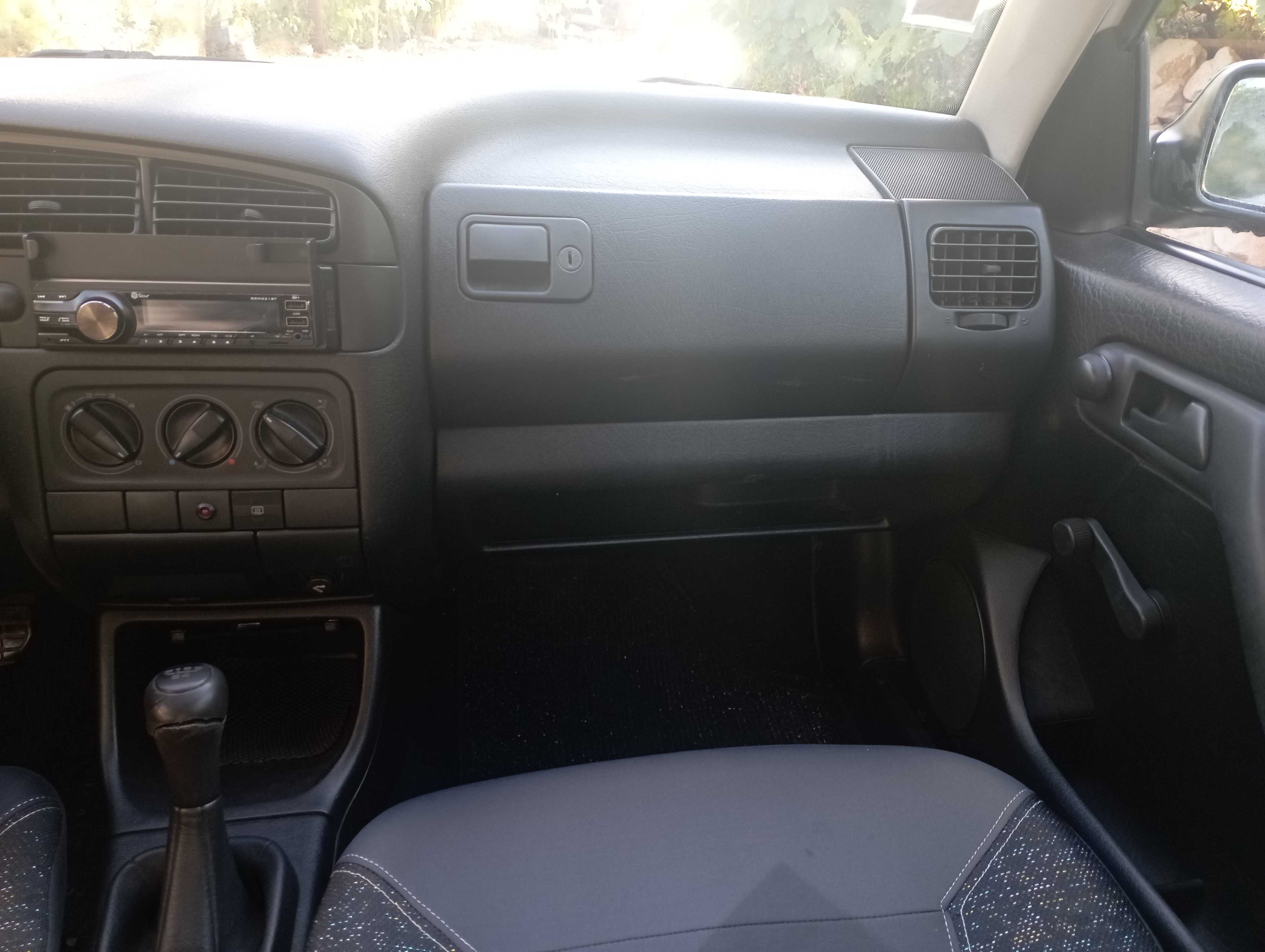 Volkswagen A 3 GOLF (1HX0-A)