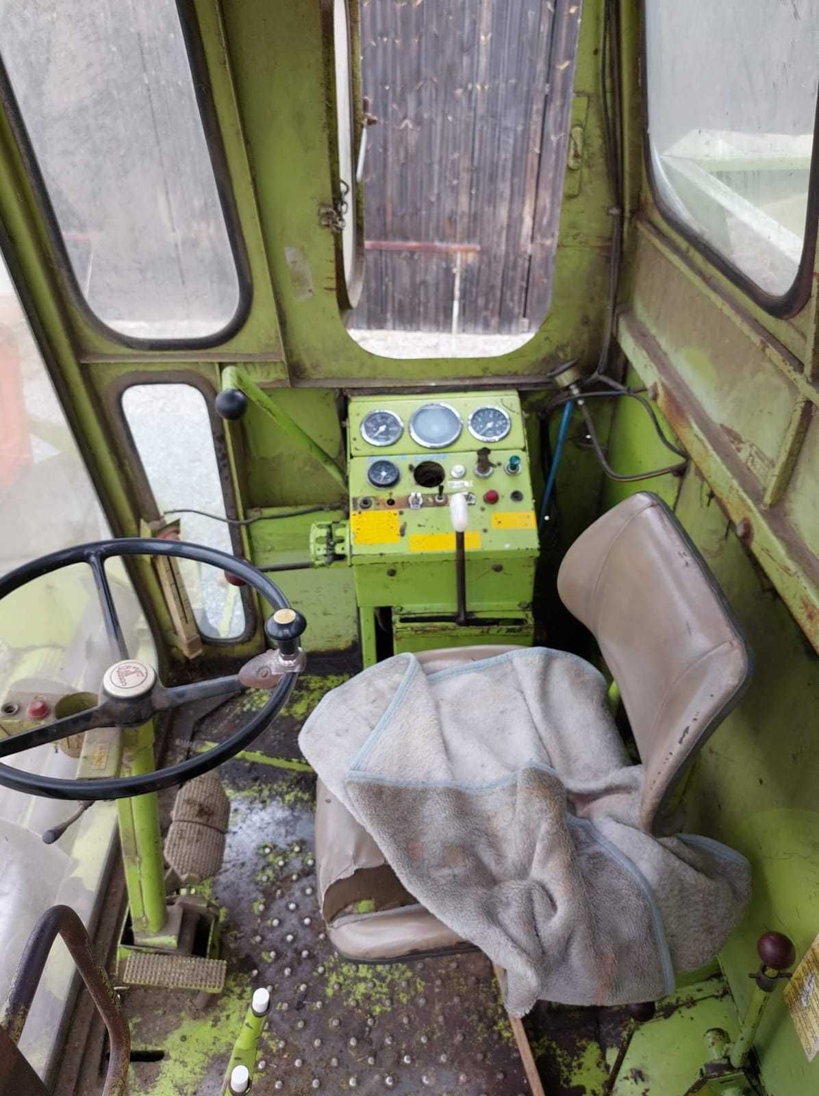 Claas dominator 85