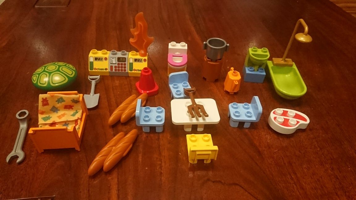 Lego Duplo bardzo duzo klocków i figurek, Kosztowały ponad 2500 zł