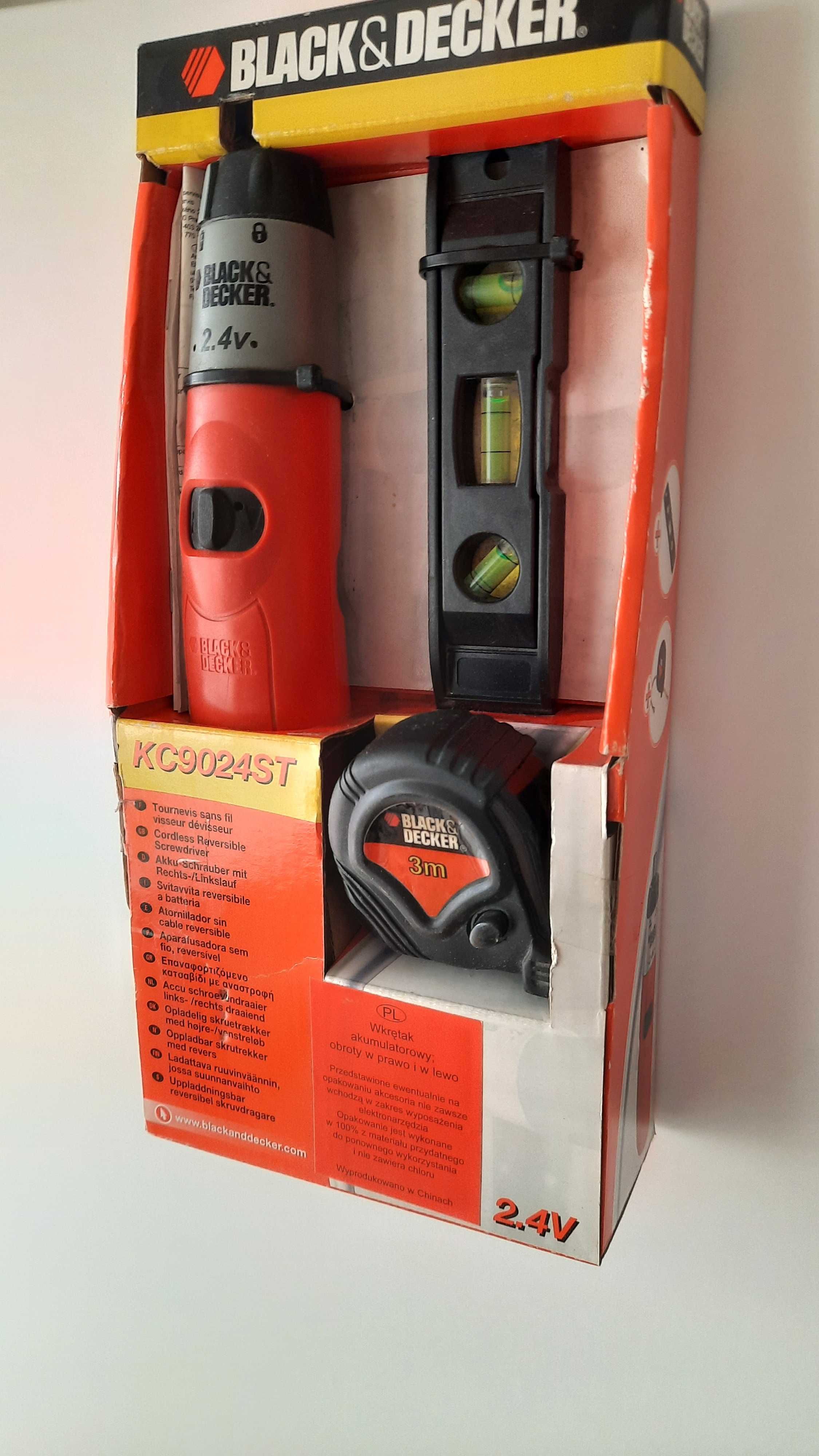 Black Decker wkrętarka akum, ładowarka, poziomica, miara zwijana profi