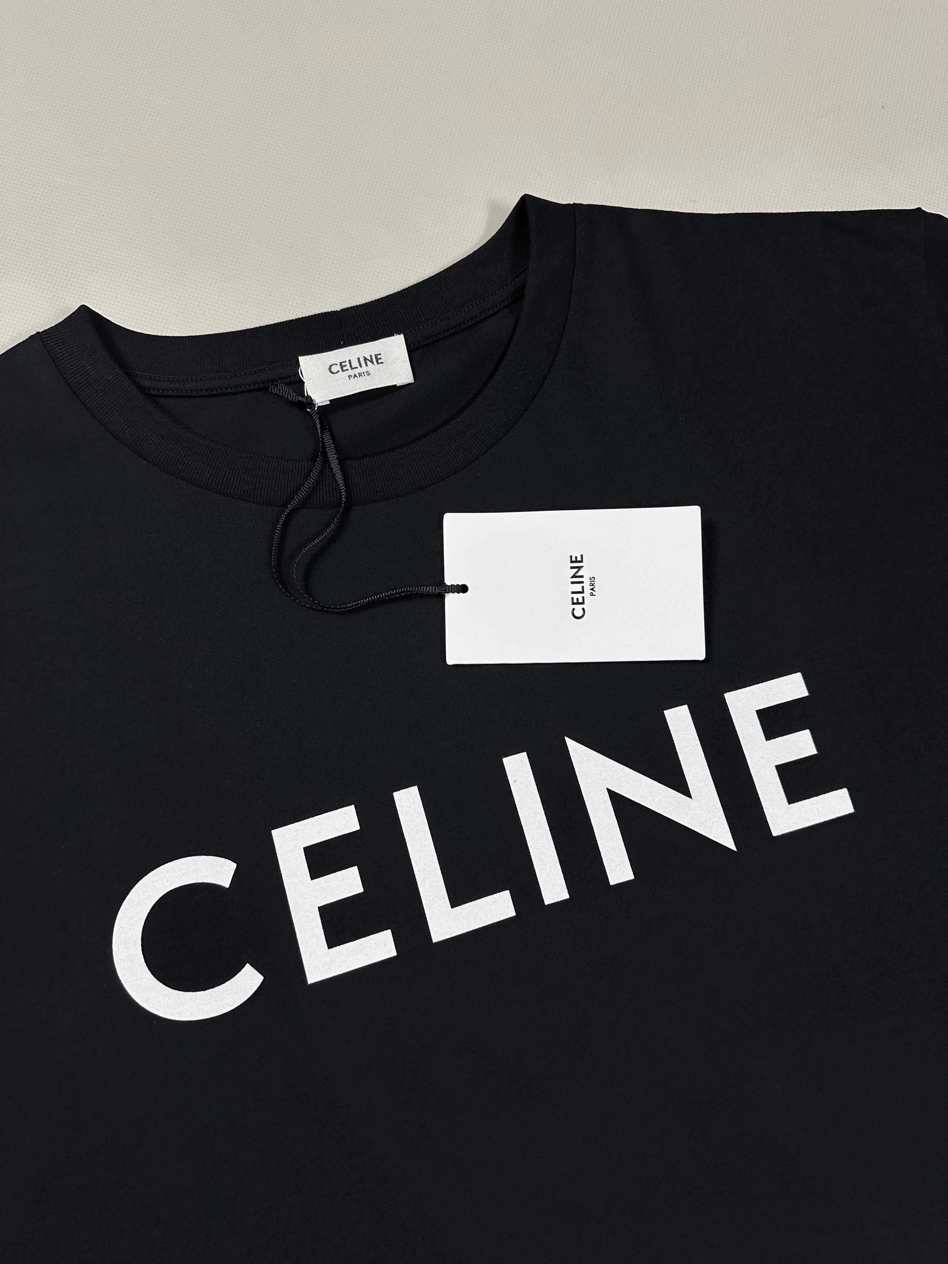 Футболка CELINE Loose T-shirt in Cotton Jersey футболка селин селін