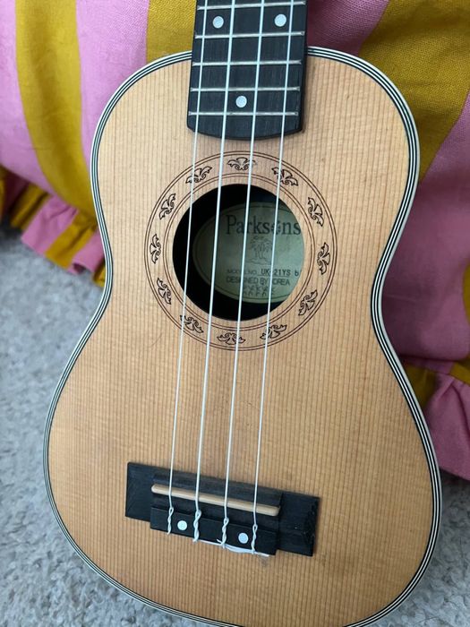 Укулеле Parksons UK21YS