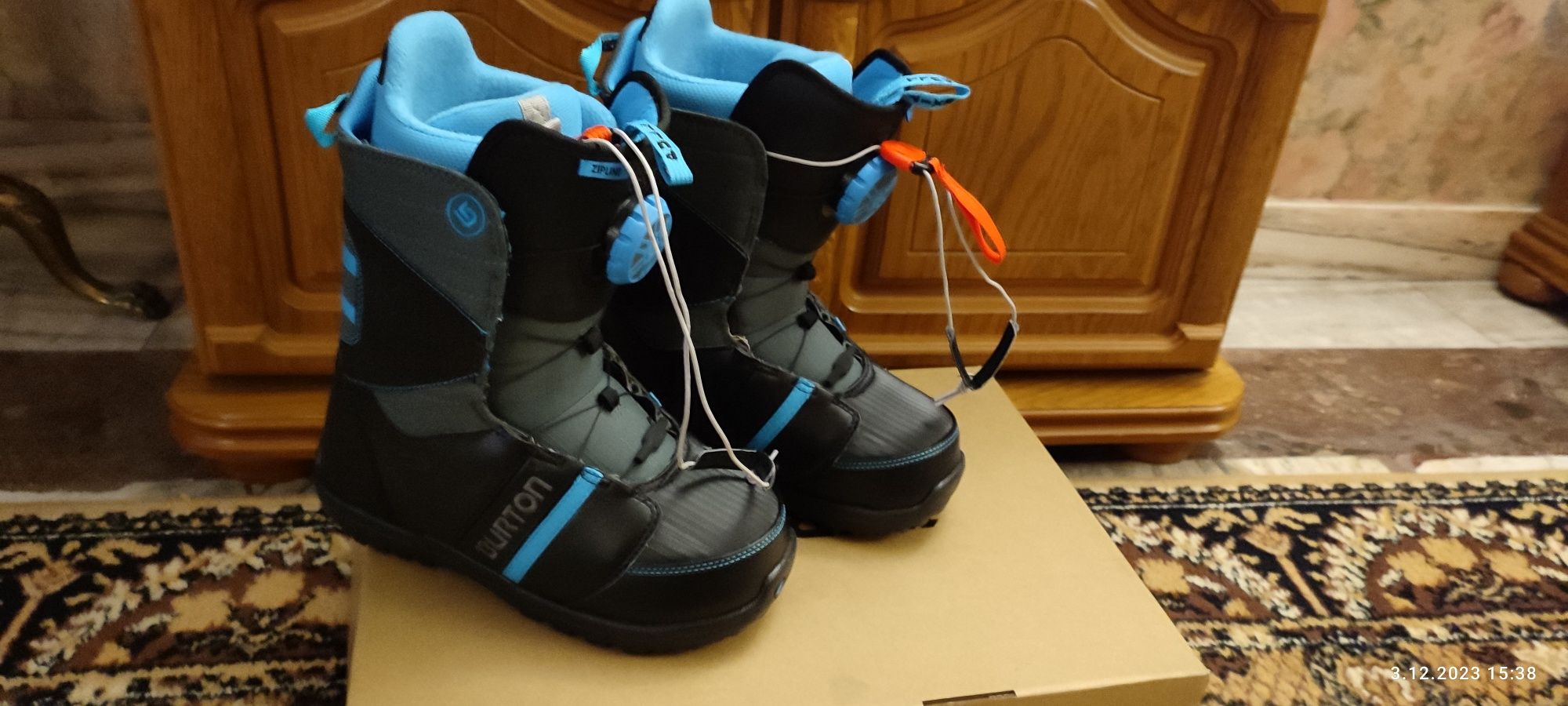 Buty snowboardowe Burton NOWE, długość wkładki 24.5