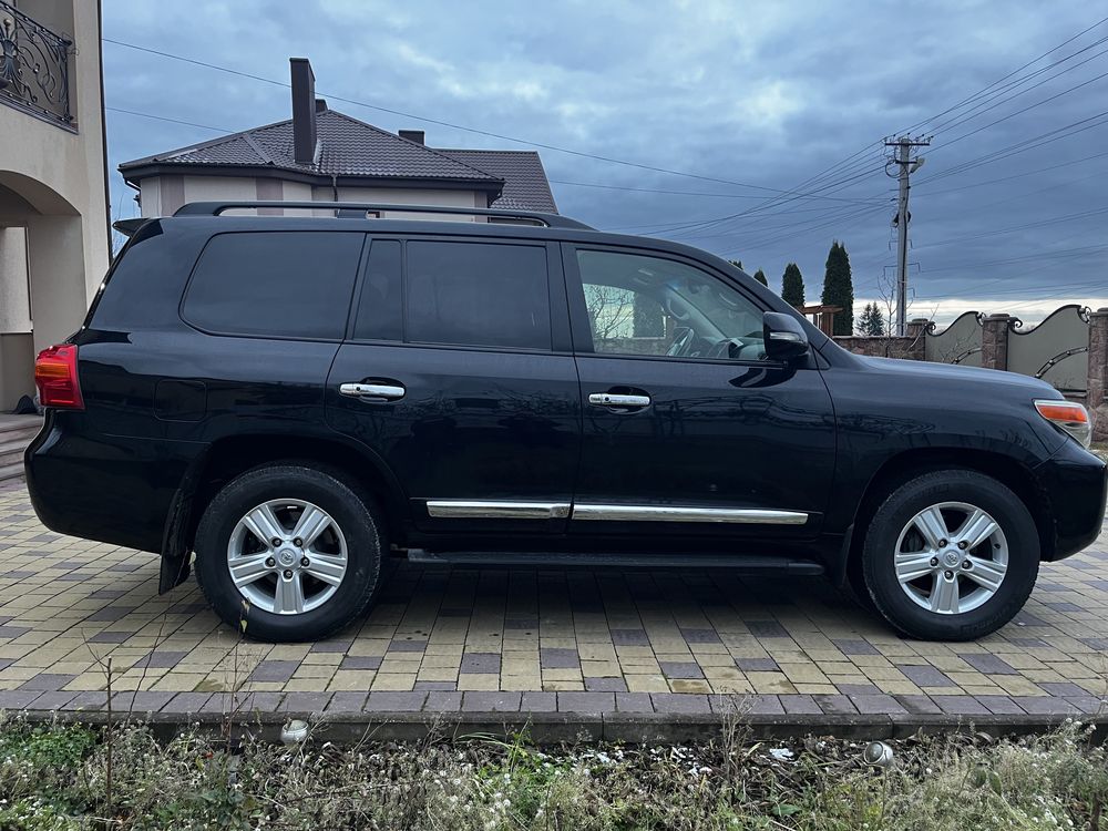 Toyota Land Cruiser Official